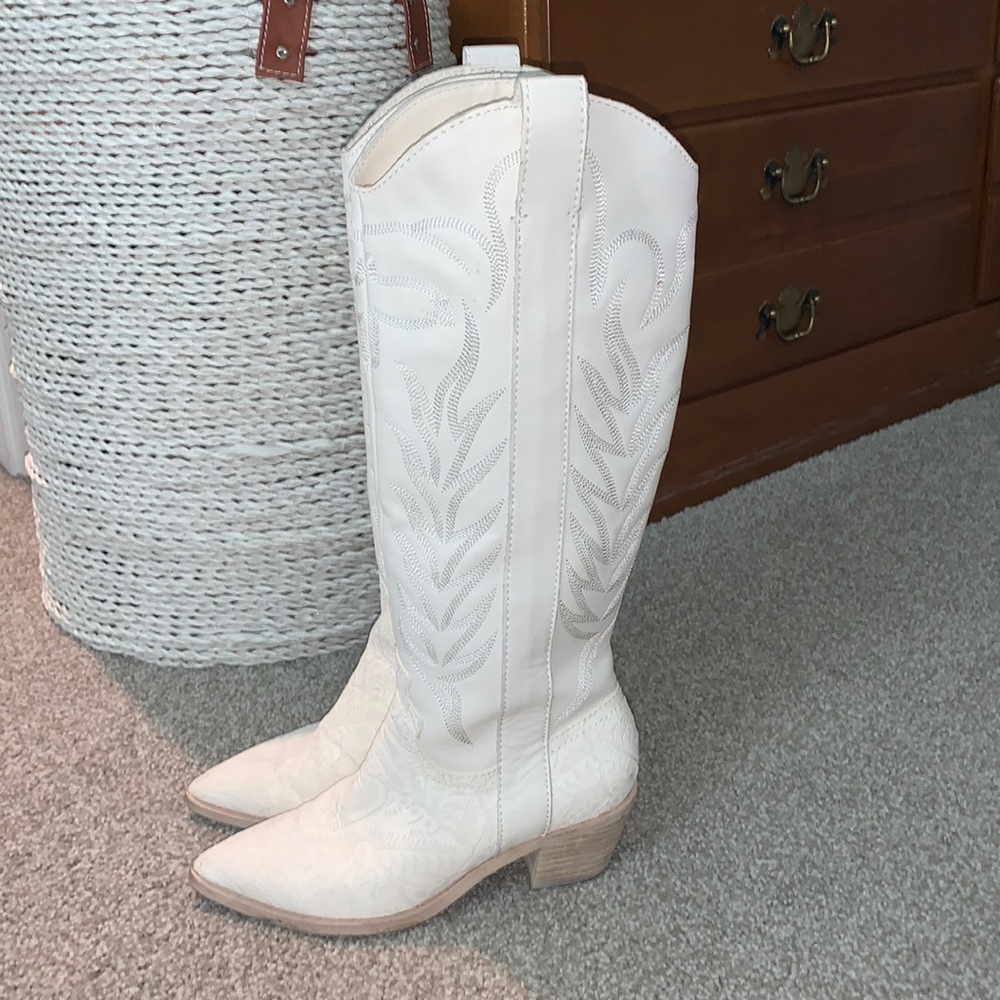 Dolce Vita Soleil Western Boots